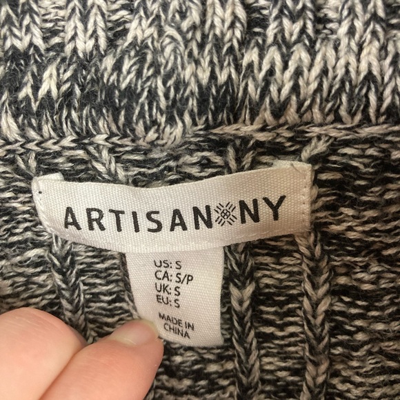 Sleeveless Cowl Neck Top Sweater Material - Picture 3 of 4